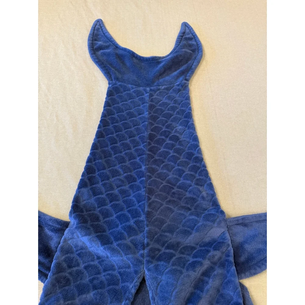 Pillowfort wearable shark tail blanket blue